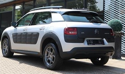 Left hand drive CITROEN C4 CACTUS Feel